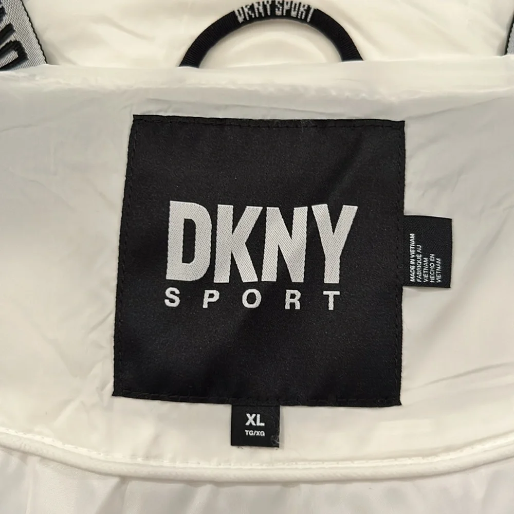 NWT DKNY Women's Sport Colorblock Logo Puffer W/Removeable Hood Down Alternative - Picture 7 of 13